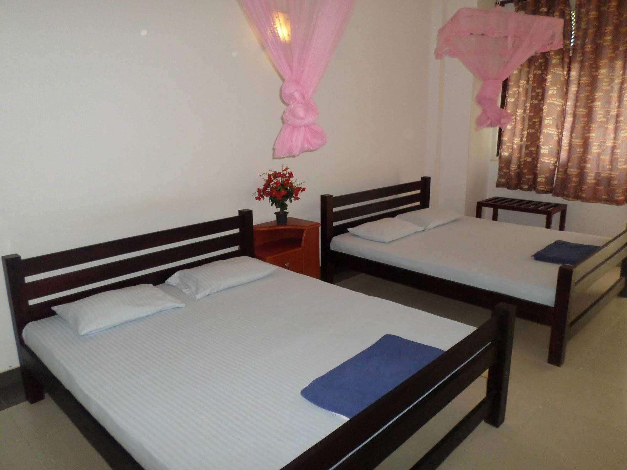 Hotel Senora Kataragama Exteriér fotografie