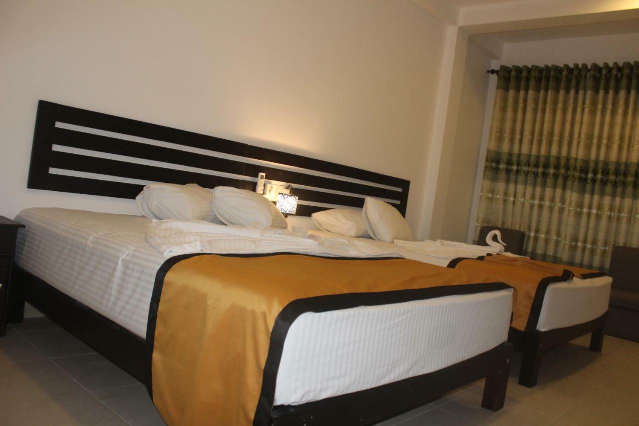 Hotel Senora Kataragama Exteriér fotografie