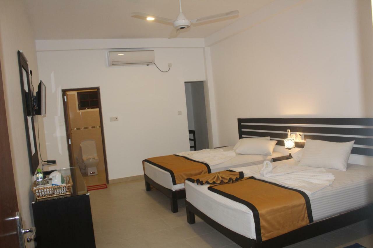 Hotel Senora Kataragama Exteriér fotografie