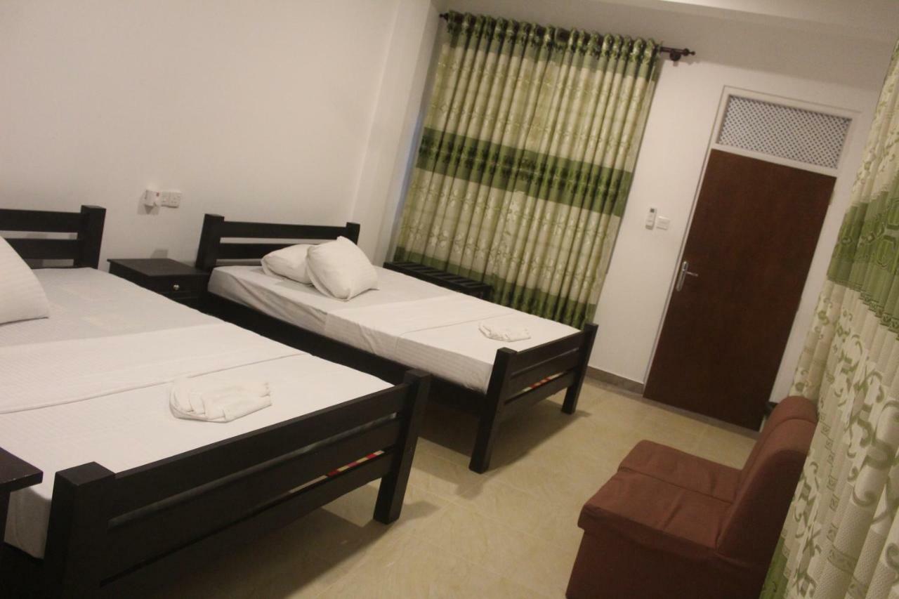 Hotel Senora Kataragama Exteriér fotografie