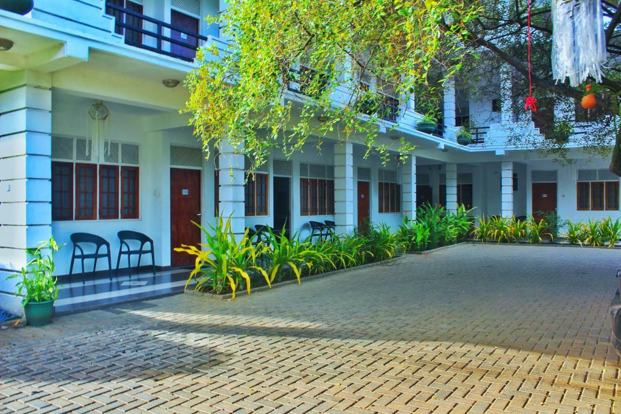 Hotel Senora Kataragama Exteriér fotografie
